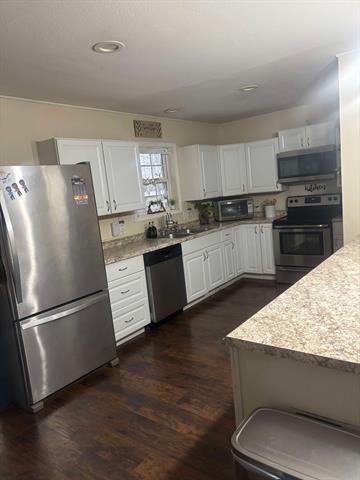 Building Photo - 1477 Woodland Dr