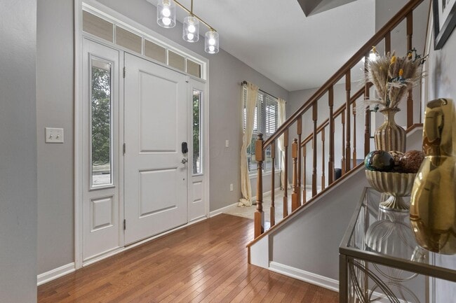 Building Photo - 6185 Dietz Dr