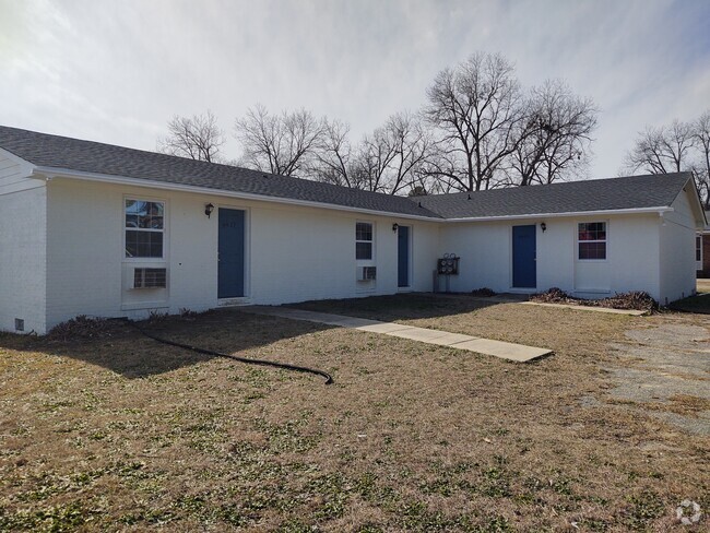 Building Photo - 6417 Starbrook Dr