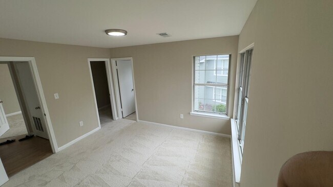 Foto del edificio - 8623 Beekman Pl