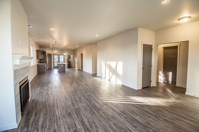 Foto del edificio - 18112 E Riverway Ave