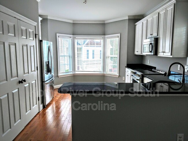 Building Photo - 220 Canal Pl Dr