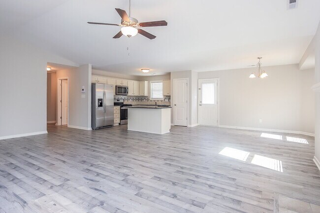 Building Photo - 127 Mountain Vw Dr