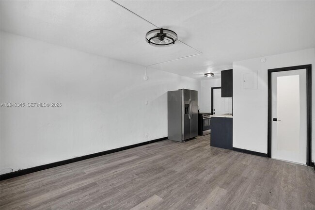 Foto del edificio - 636 NW 14th Terrace