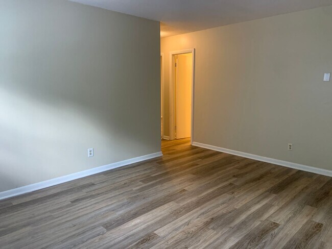 Foto del edificio - Updated 2 Bedroom, 1 Bath Apartment