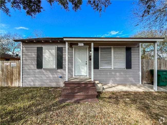 Building Photo - 3809 Betel St