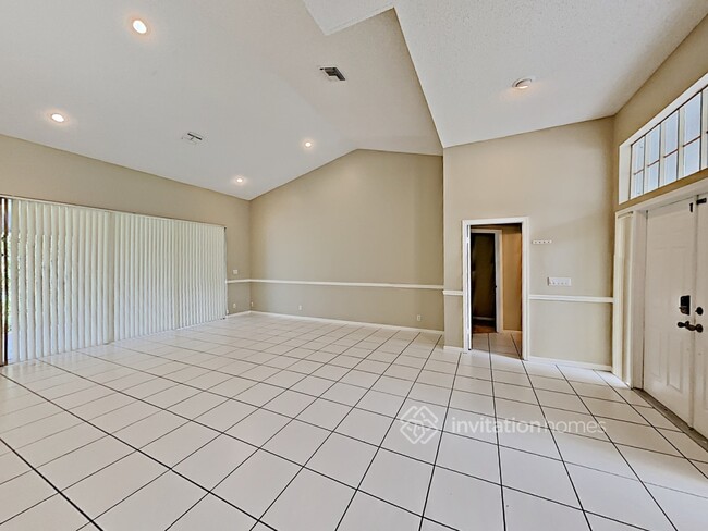 Building Photo - 8013 NW 83rd St