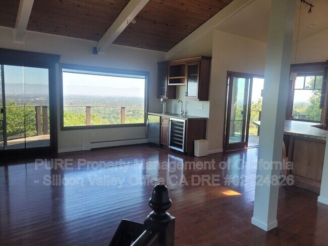 Foto del edificio - 24791 Northcrest Ln