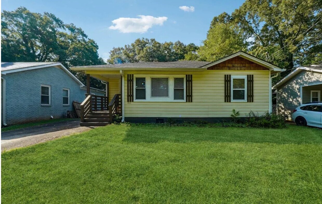 Foto principal - 3237 Gifford St