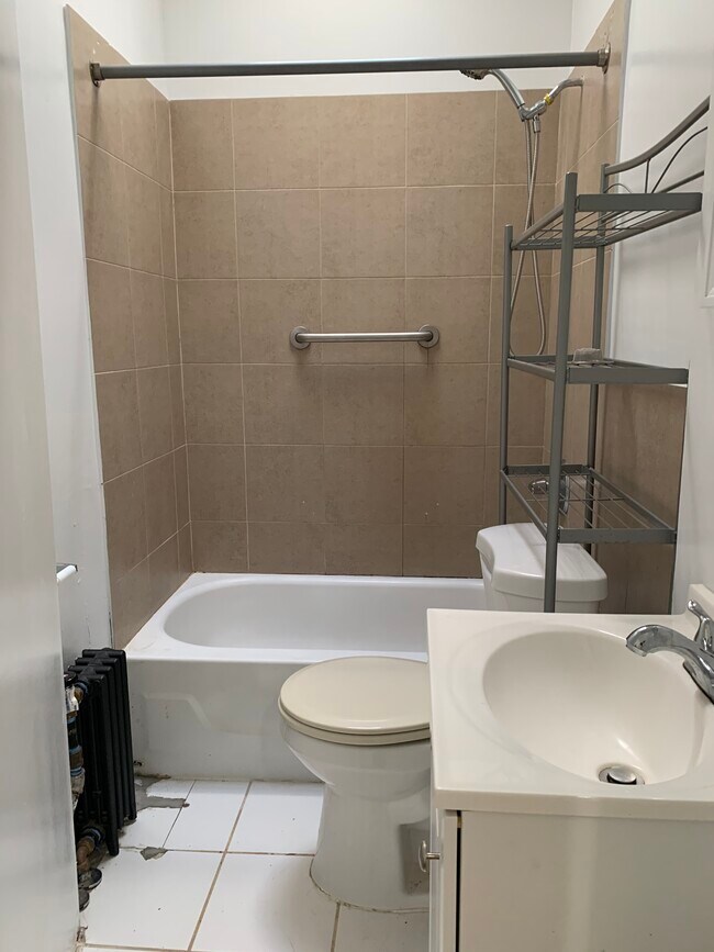 Foto del edificio - 366 E 28th St