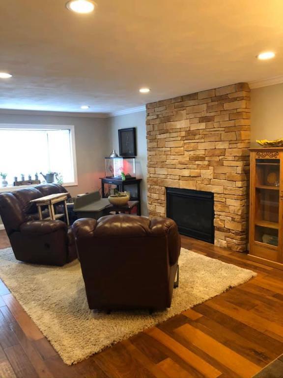 Foto del edificio - 1325 E Monroe St