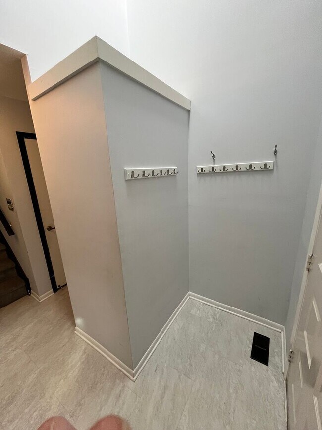 Foto del edificio - 2 Bd / 1.5 Bth Townhouse in Stover Mill