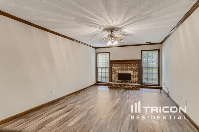 Foto del edificio - 1545 Glenfield Dr