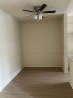 Building Photo - 14329 Chandler Blvd
