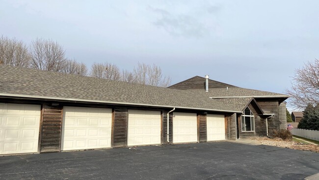 Building Photo - 5400 W 57th St