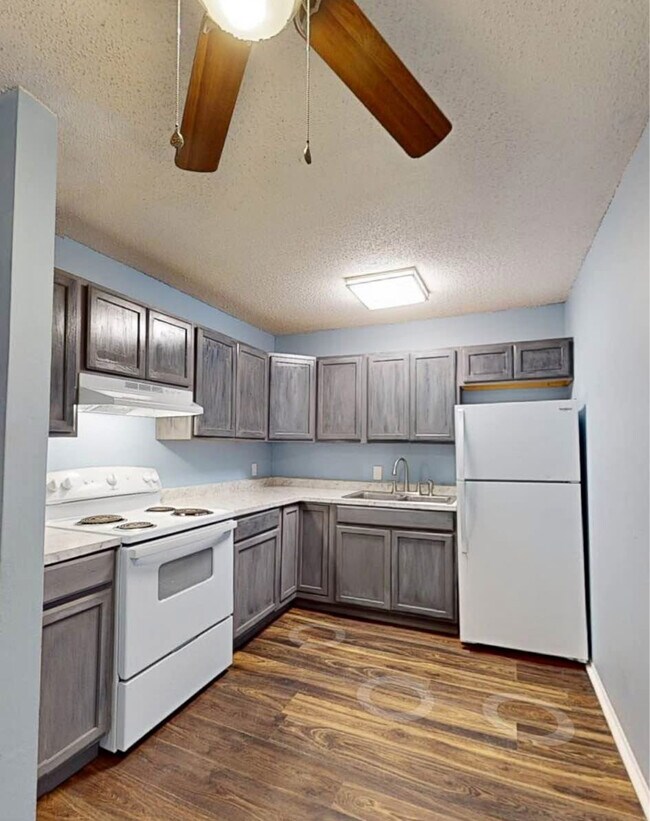 Foto del edificio - 441 Harding Pl