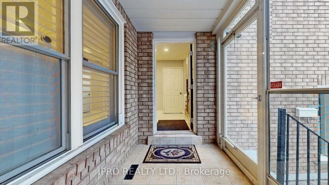 Building Photo - 6521 Warbler Ln