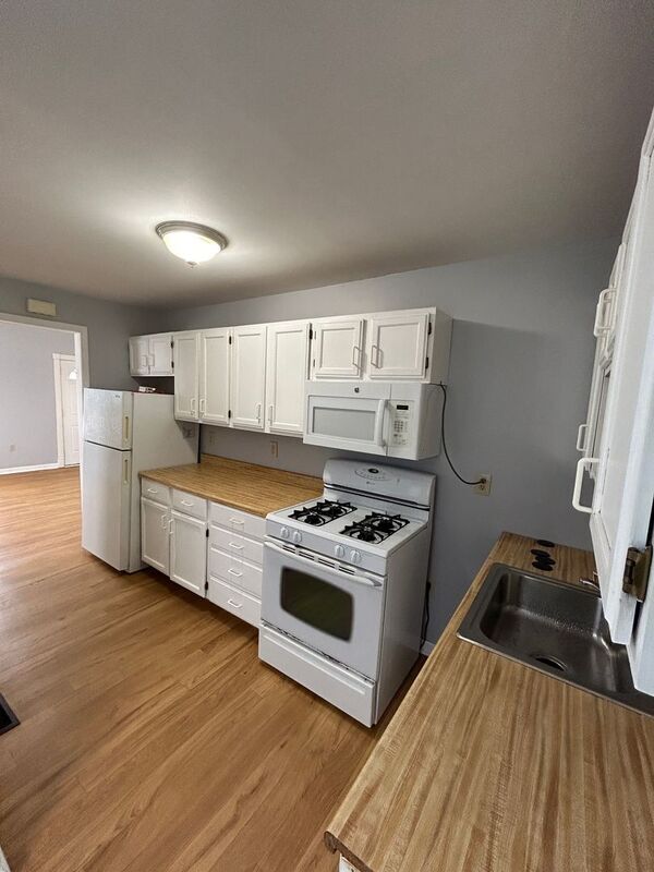 Foto del edificio - 6507 Chamberlain Ave