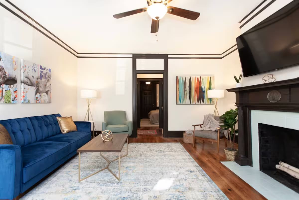 Primary Photo - Midtown Retreat