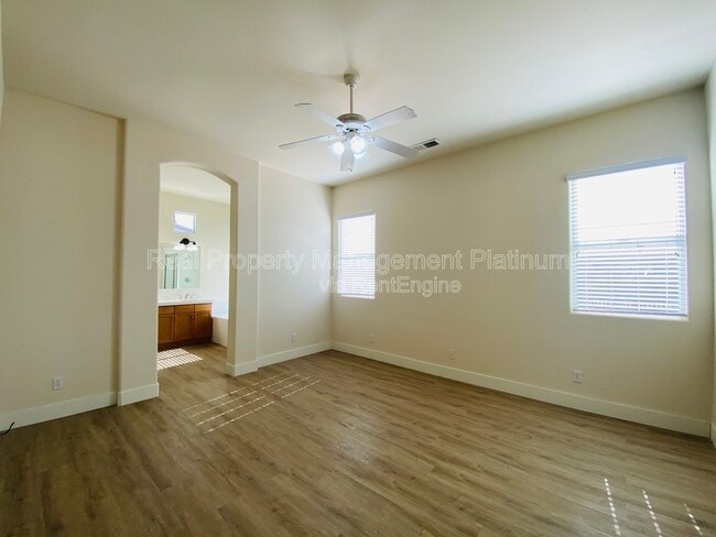 Foto del edificio - 2916 Roberts Ave