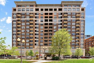 Building Photo - 849 N Franklin St