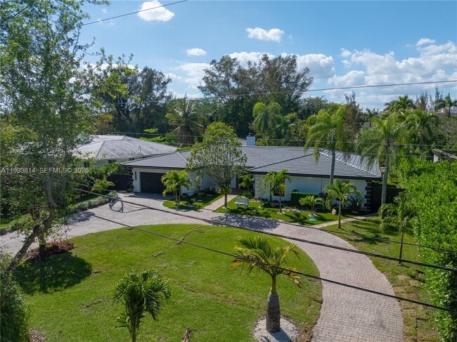 Building Photo - 5120 Carillo St