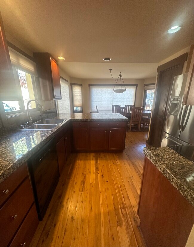 Foto del edificio - 4098 Timbervale Dr