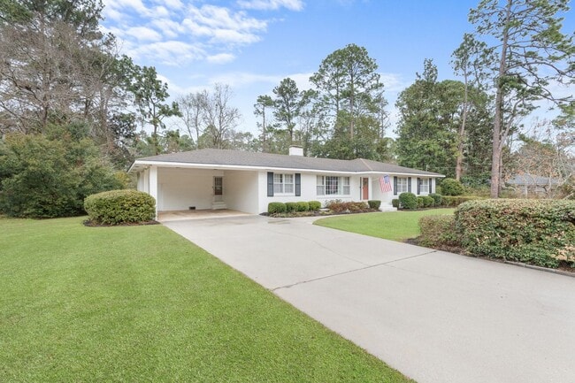 Building Photo - 106 Benson Dr