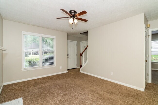 Foto del edificio - 142 Aztec Way SE