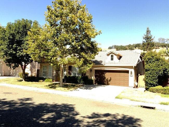 Building Photo - 1056 Galston Dr