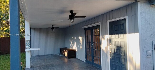Building Photo - 1378 SW 26th Ave