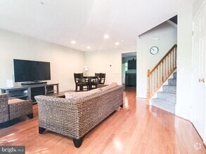 Building Photo - 6556 Ridgeborne Dr