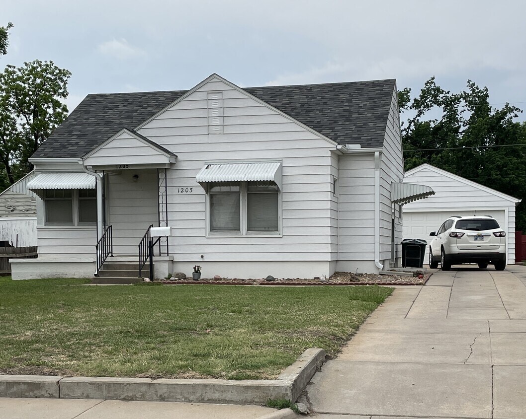 Foto principal - 1205 Jackson St