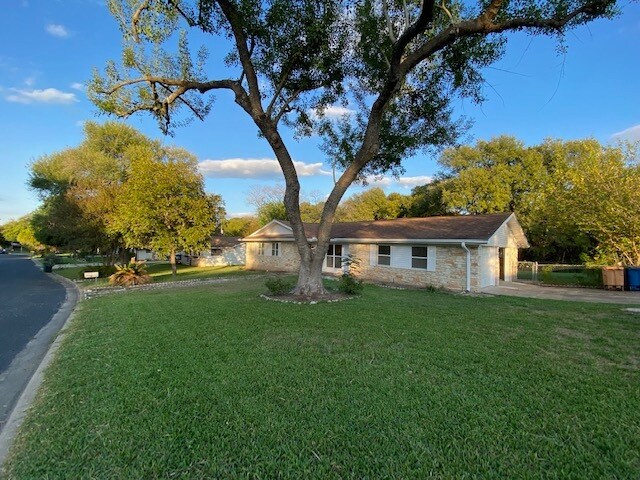 Primary Photo - 1317 Hyman Ln
