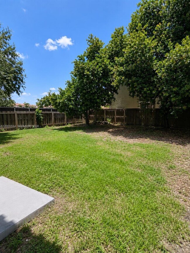 Foto del edificio - 2603 NE 41st Cir