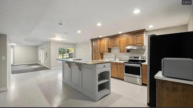 Building Photo - 13881 S Vestry Rd