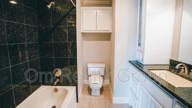 Foto del edificio - 4144 Greystone Way