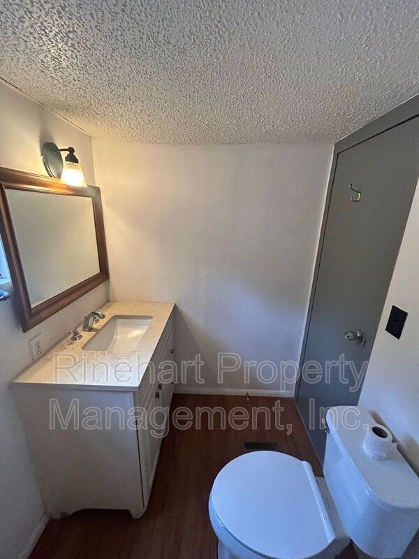 Foto del edificio - 4362 Cureton Ferry Rd