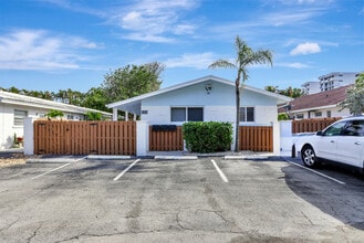 Building Photo - 3208 Marine Dr