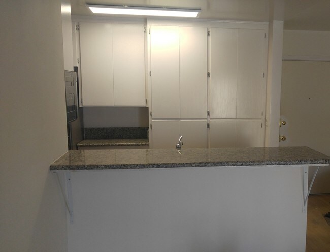 Building Photo - 1649 Appian Way