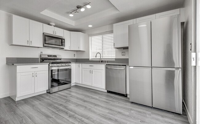 Building Photo - Charming & Bright 3?Bed • 2?Bath Family Ho...