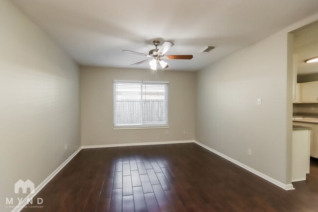 Building Photo - 275 Indian Falls S