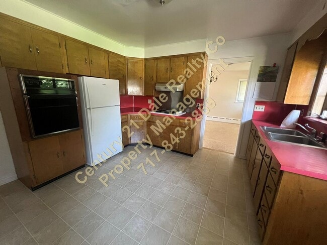 Building Photo - 3 BR, 3 Bath home in Red Lion School District