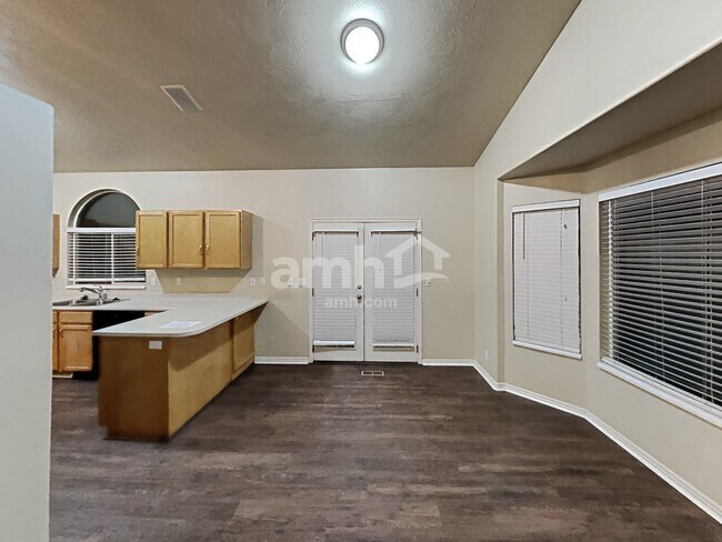 Building Photo - 6398 S Clover Creek Ln