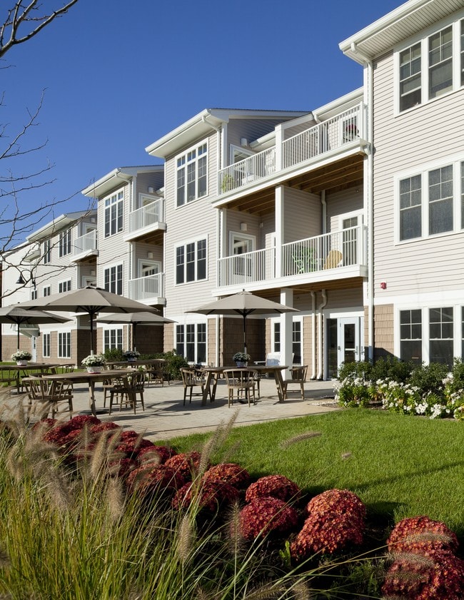Building Photo - Ocean Shores Apartments