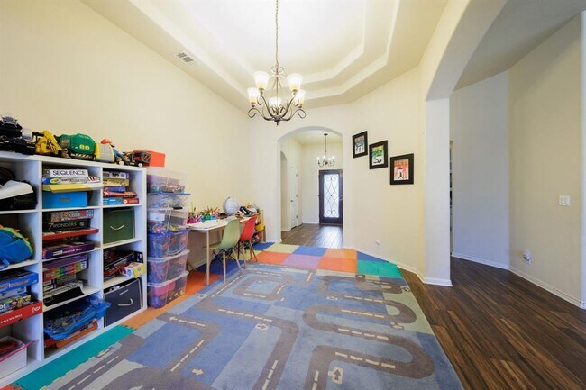 Building Photo - 231 St Richie Ln