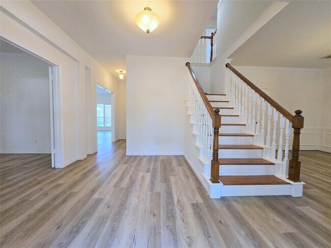 Foto del edificio - 6415 Taimer Ct