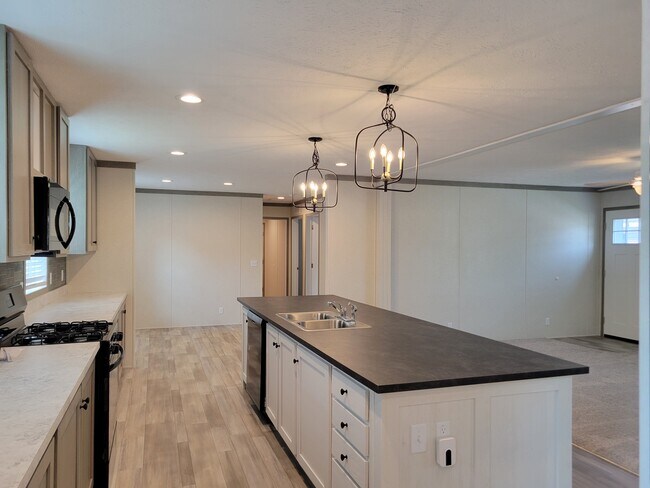 Building Photo - 9531 Anchor Dr