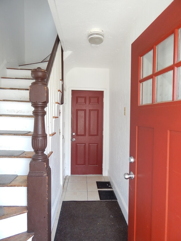 3 Buckley St Unit 3, Quincy, MA 02169 Apartments in Quincy, MA