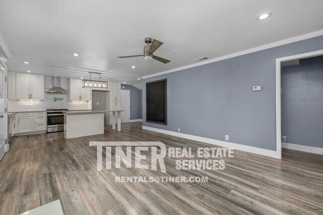 Building Photo - 1107 Meadow Rd